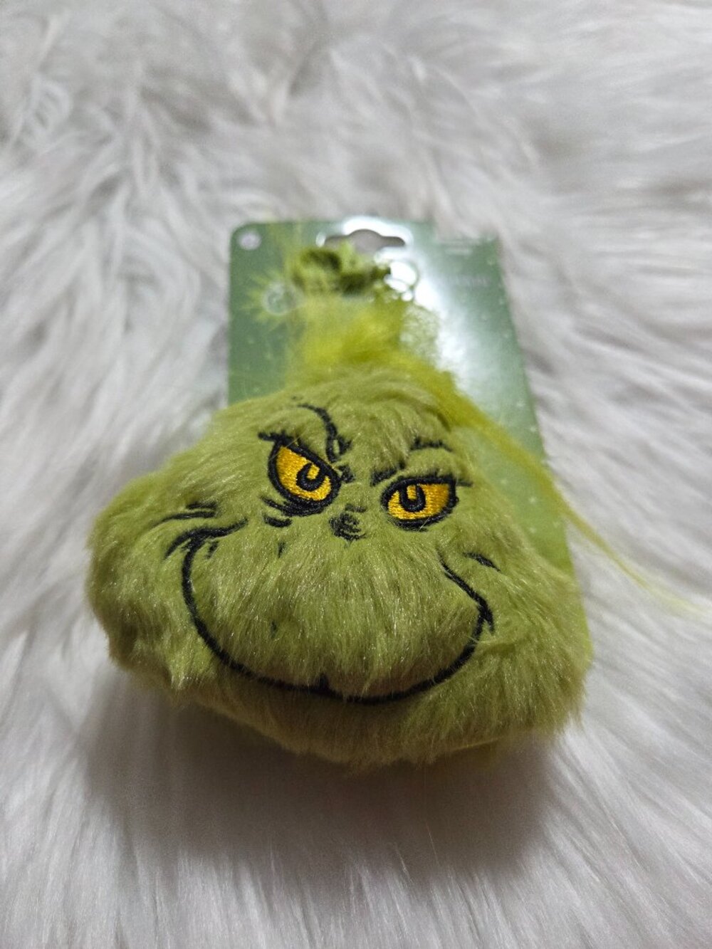 Grinch Plush Keychain - Picture 4 of 5